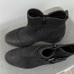 Ecco, Black Ankle Boots with Zipper